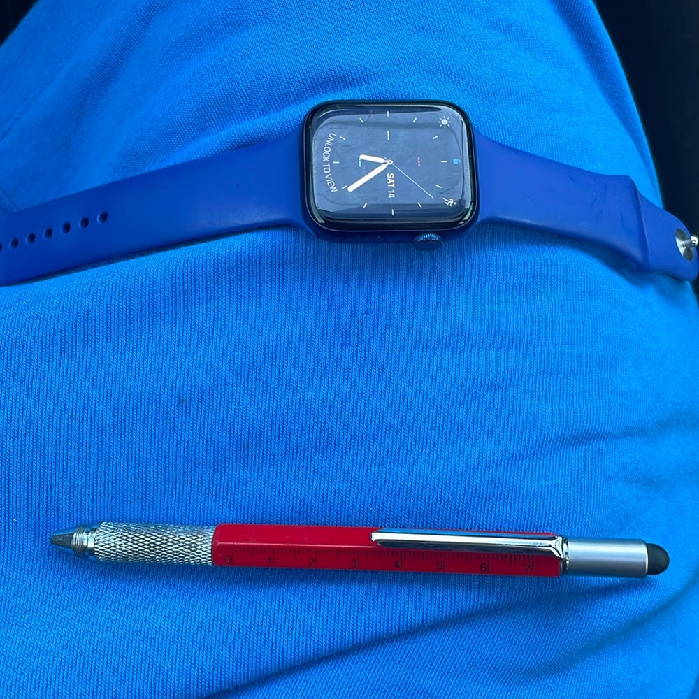 Apple Watch Series 6, deep navy 44 MM